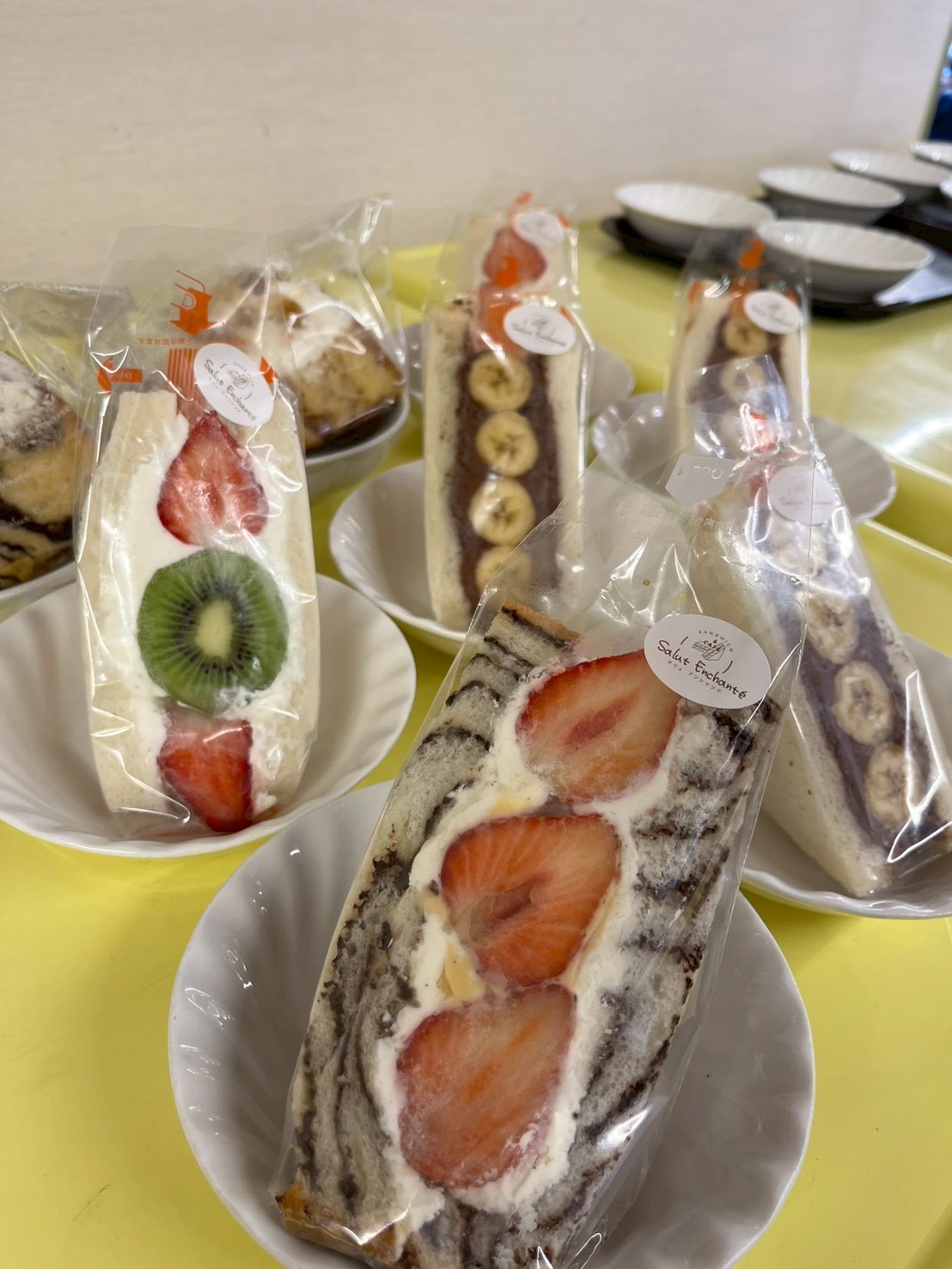 【太陽のリゾート野々市】サリュアンシャンテのフルーツサンド🍓🍫🥪